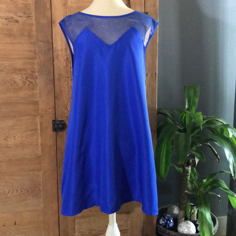 TRUE DESTINY royal blue mini shift dress netting M